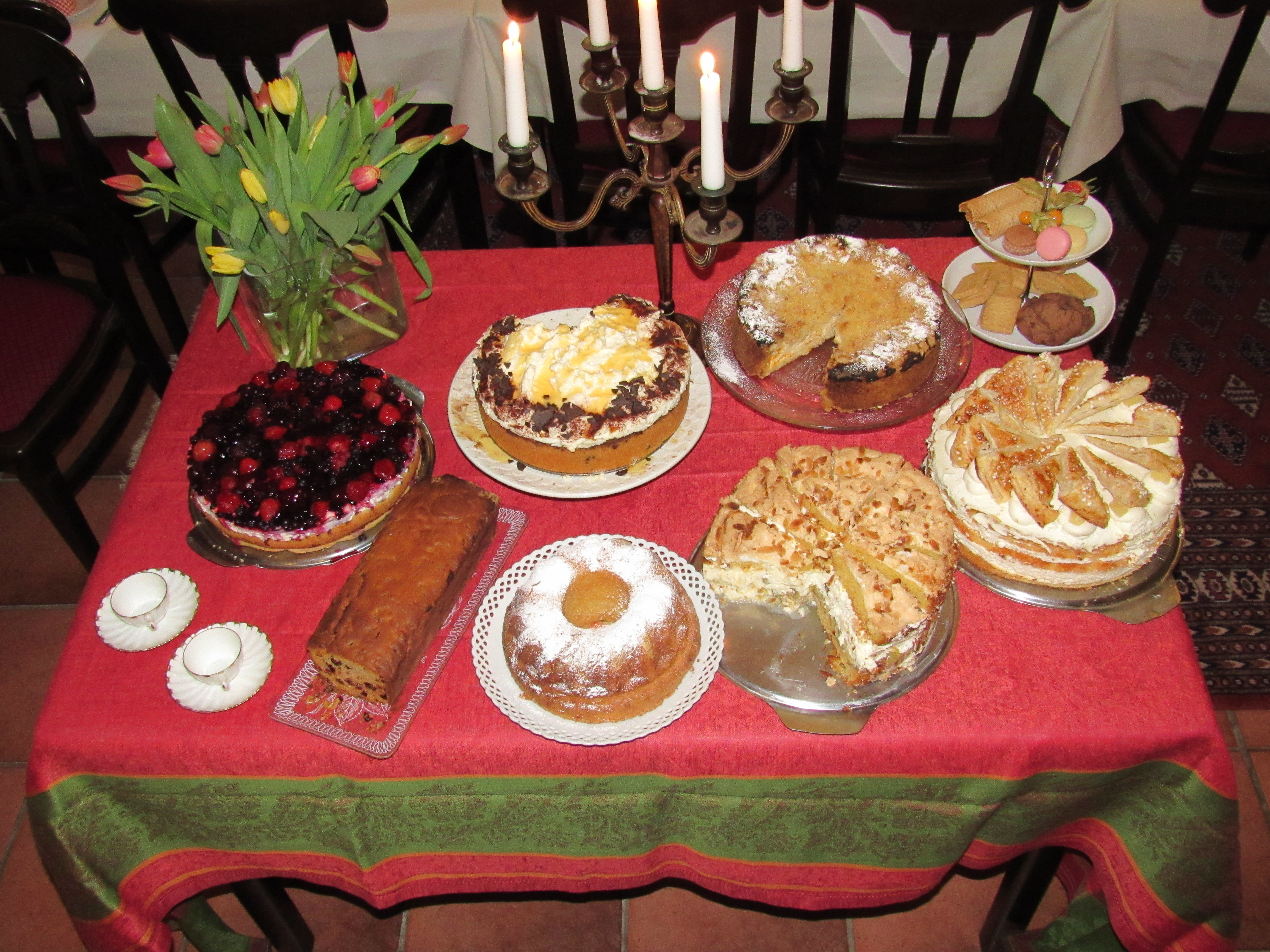 Kuchen und Torten auch to go aus dem Landhaus Meyenburg